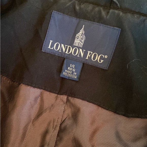 ISO this coat! - Picture 4 of 4